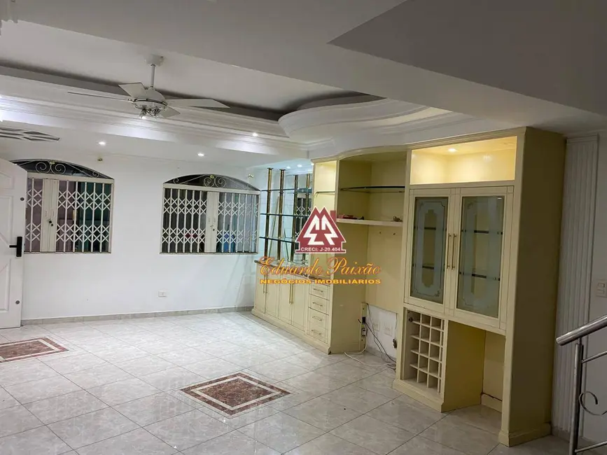 Foto 4 de Sobrado com 3 quartos à venda, 250m2 em Vila Rosália, Guarulhos - SP