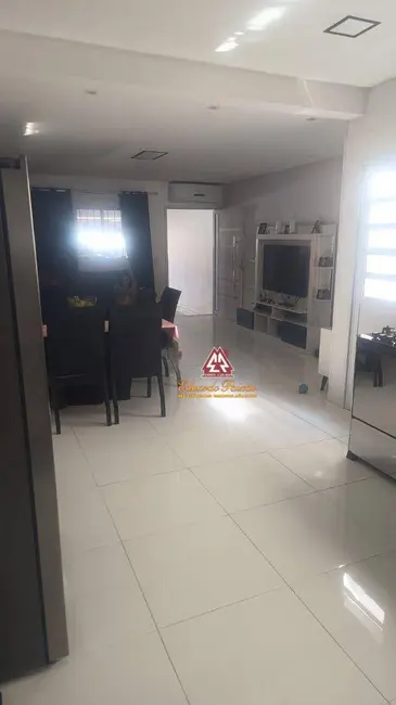 Casa com 2 quartos à venda, 125m2 em Guararema - SP - imagem 4 Foto 4 de Casa com 2 quartos à venda, 125m2 em Guararema - SP