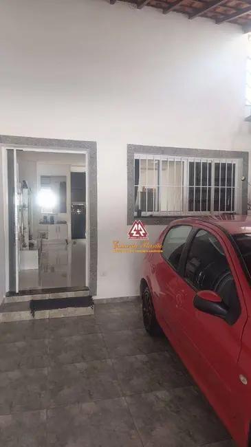Casa com 2 quartos à venda, 125m2 em Guararema - SP - imagem 2 Foto 2 de Casa com 2 quartos à venda, 125m2 em Guararema - SP