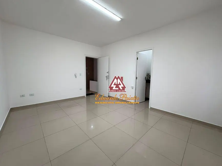 Foto 4 de Sala Comercial para alugar, 22m2 em Jardim Aida, Guarulhos - SP