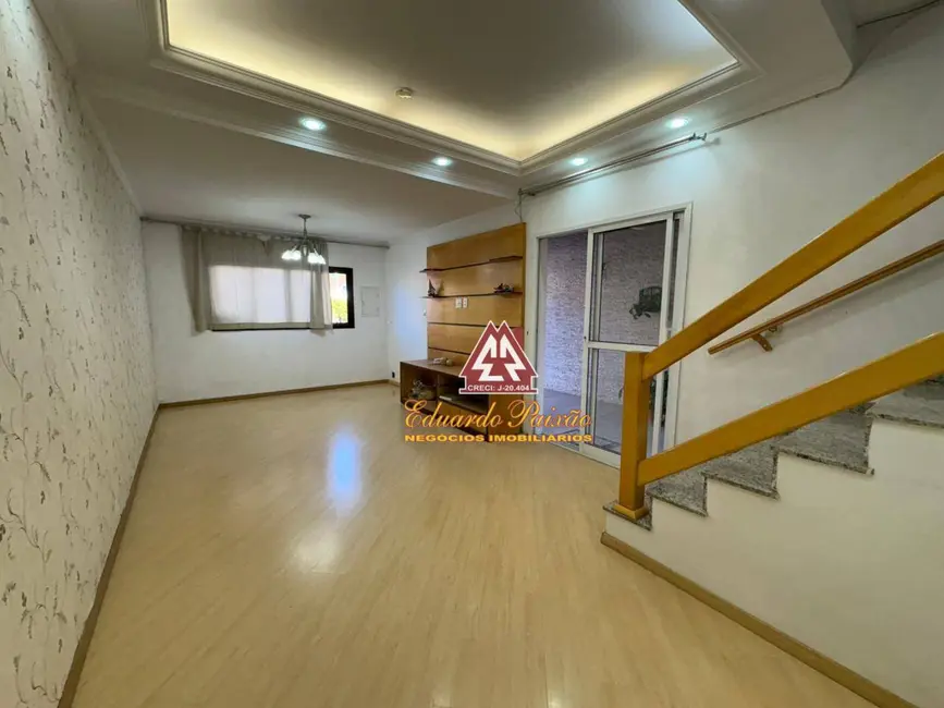 Foto 4 de Sobrado com 3 quartos para alugar, 150m2 em Vila Rio de Janeiro, Guarulhos - SP