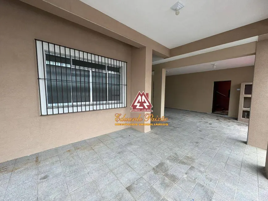 Foto 4 de Casa com 2 quartos para alugar, 250m2 em Jardim Terezópolis, Guarulhos - SP