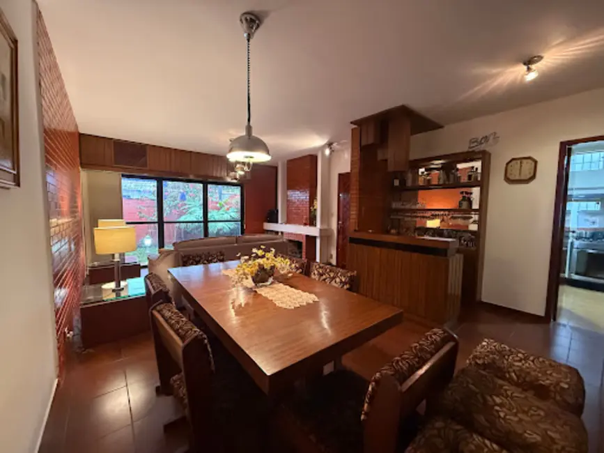 Foto 3 de Casa com 3 quartos à venda, 279m2 em Jardim Santa Mena, Guarulhos - SP
