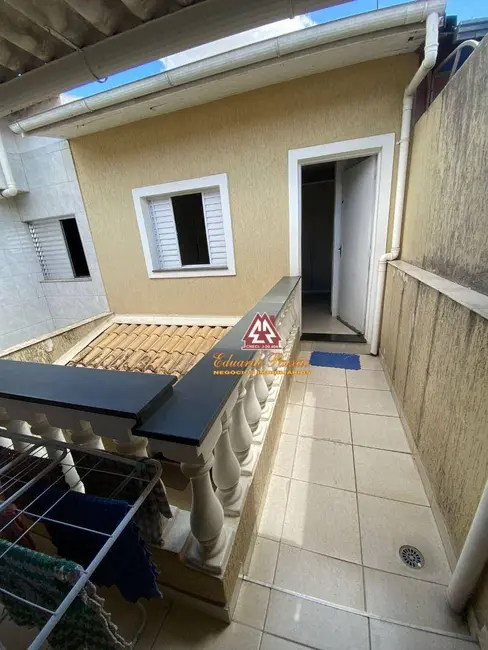 Sobrado com 2 quartos à venda, 148m2 em Jardim Bom Clima, Guarulhos - SP - imagem 9 Foto 9 de Sobrado com 2 quartos à venda, 148m2 em Jardim Bom Clima, Guarulhos - SP