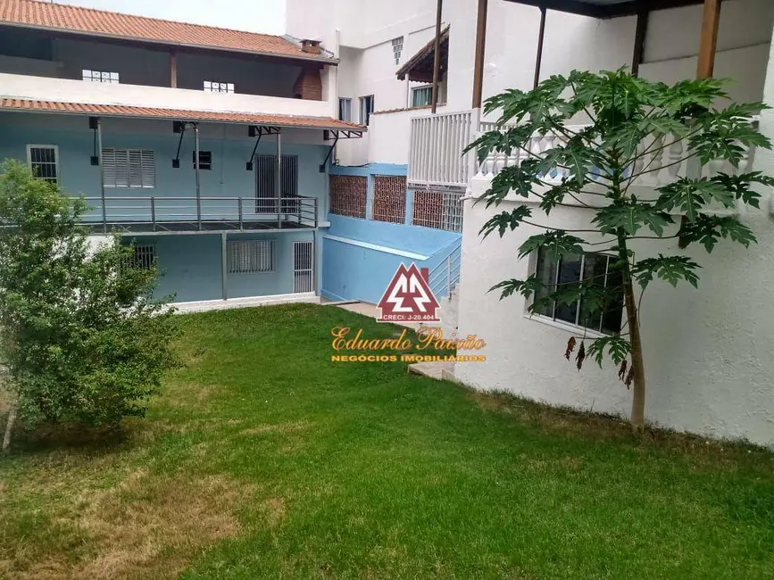 Sobrado com 2 quartos à venda, 250m2 em Jardim Santa Cecília, Guarulhos - SP - imagem 2 Foto 2 de Sobrado com 2 quartos à venda, 250m2 em Jardim Santa Cecília, Guarulhos - SP
