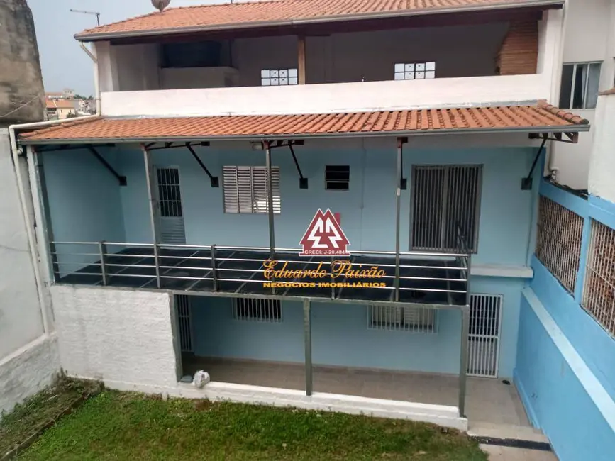 Sobrado com 2 quartos à venda, 250m2 em Jardim Santa Cecília, Guarulhos - SP - imagem 4 Foto 4 de Sobrado com 2 quartos à venda, 250m2 em Jardim Santa Cecília, Guarulhos - SP