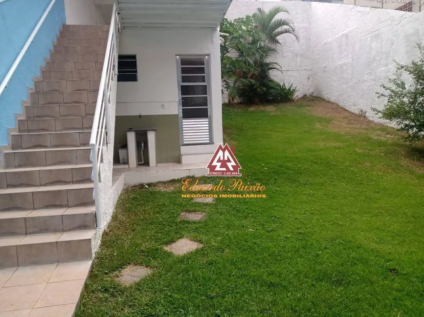 Sobrado com 2 quartos à venda, 250m2 em Jardim Santa Cecília, Guarulhos - SP - imagem 6 Foto 6 de Sobrado com 2 quartos à venda, 250m2 em Jardim Santa Cecília, Guarulhos - SP