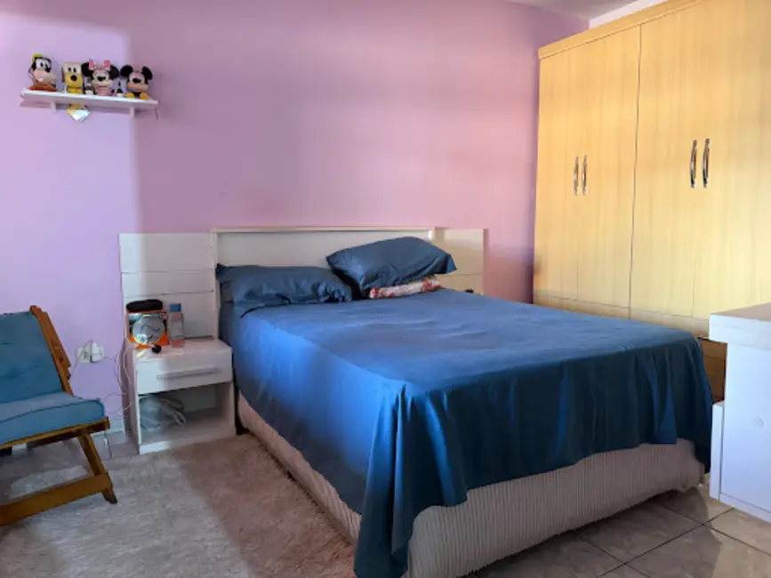 Sobrado com 6 quartos à venda, 160m2 em Jardim Tabatinga, Guarulhos - SP - imagem 9 Foto 9 de Sobrado com 6 quartos à venda, 160m2 em Jardim Tabatinga, Guarulhos - SP