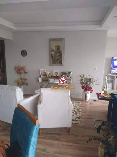 Apartamento com 3 quartos à venda, 147m2 em Vila Galvão, Guarulhos - SP - imagem 1 Foto 1 de Apartamento com 3 quartos à venda, 147m2 em Vila Galvão, Guarulhos - SP