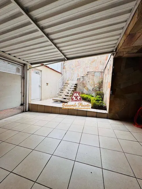 Sobrado com 3 quartos à venda, 300m2 em Vila Rosália, Guarulhos - SP - imagem 5 Foto 5 de Sobrado com 3 quartos à venda, 300m2 em Vila Rosália, Guarulhos - SP