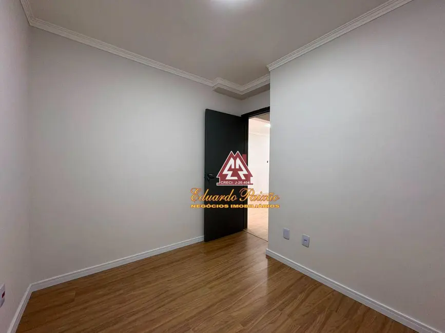 Apartamento com 2 quartos para alugar, 49m2 em Jardim Aida, Guarulhos - SP - imagem 8 Foto 8 de Apartamento com 2 quartos para alugar, 49m2 em Jardim Aida, Guarulhos - SP
