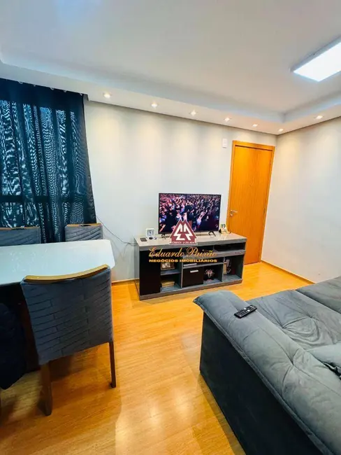Foto 2 de Apartamento com 2 quartos à venda, 39m2 em Jardim Rosa de Franca, Guarulhos - SP