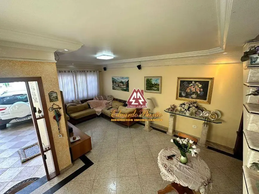 Sobrado com 3 quartos à venda, 166m2 em Vila São Judas Tadeu, Guarulhos - SP - imagem 1 Foto 1 de Sobrado com 3 quartos à venda, 166m2 em Vila São Judas Tadeu, Guarulhos - SP