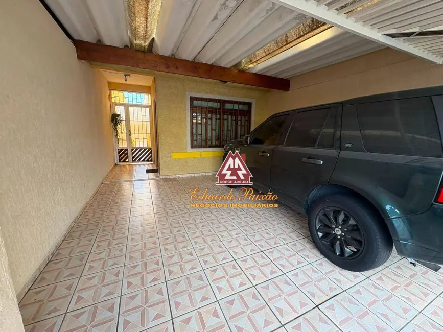 Foto 3 de Sobrado com 3 quartos para alugar, 150m2 em Jardim Santa Mena, Guarulhos - SP