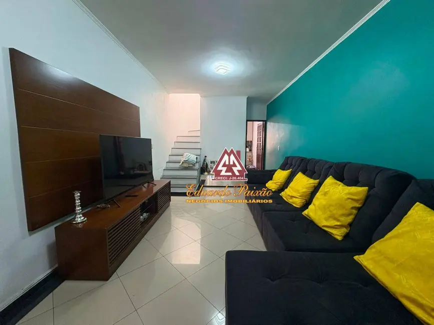 Foto 5 de Sobrado com 3 quartos para alugar, 150m2 em Jardim Santa Mena, Guarulhos - SP