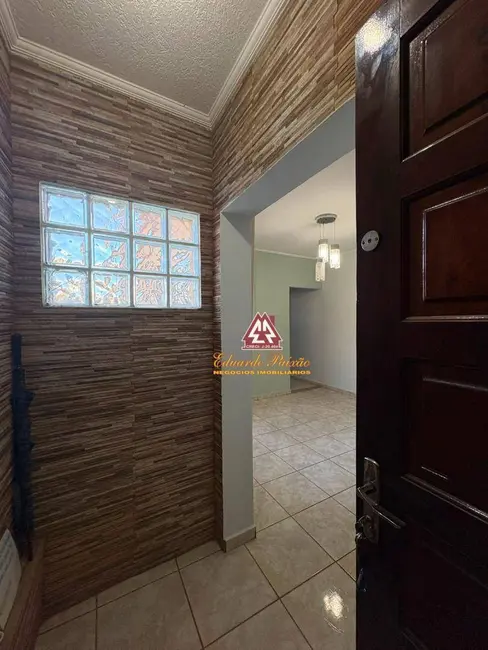 Foto 3 de Casa com 2 quartos para alugar, 125m2 em Jardim do Papai, Guarulhos - SP