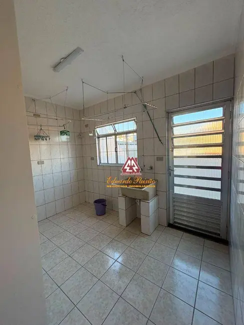 Foto 7 de Casa com 2 quartos para alugar, 125m2 em Jardim do Papai, Guarulhos - SP