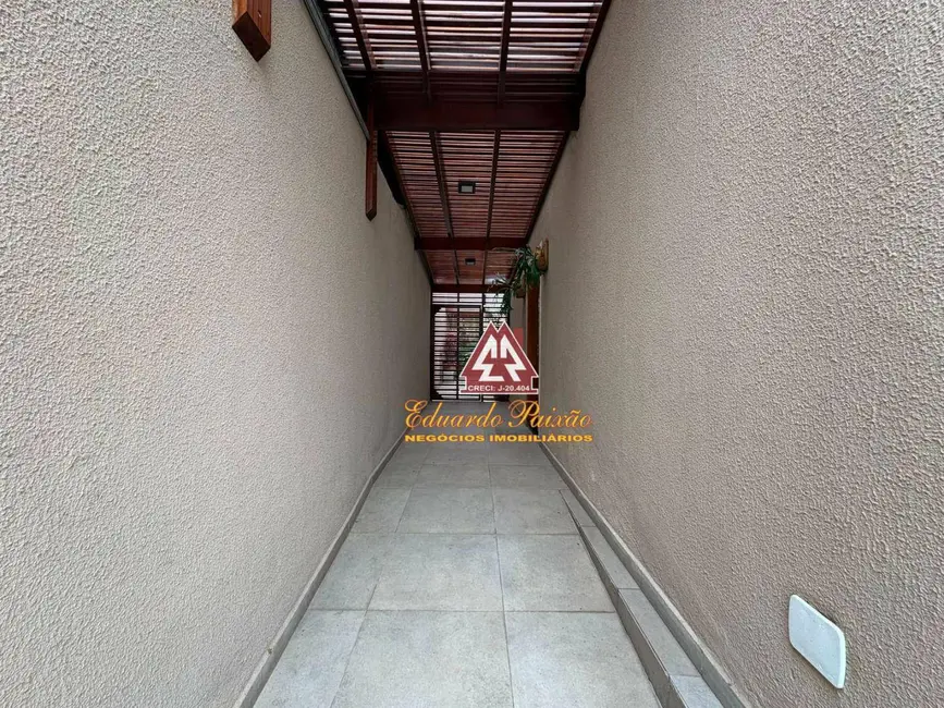 Foto 3 de Sobrado com 3 quartos para alugar, 150m2 em Vila Tibagi, Guarulhos - SP