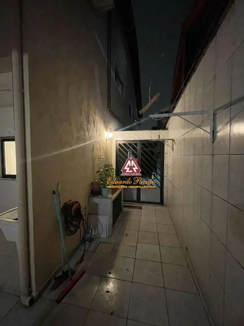 Sobrado com 3 quartos à venda, 125m2 em Portal dos Gramados, Guarulhos - SP - imagem 6 Foto 6 de Sobrado com 3 quartos à venda, 125m2 em Portal dos Gramados, Guarulhos - SP