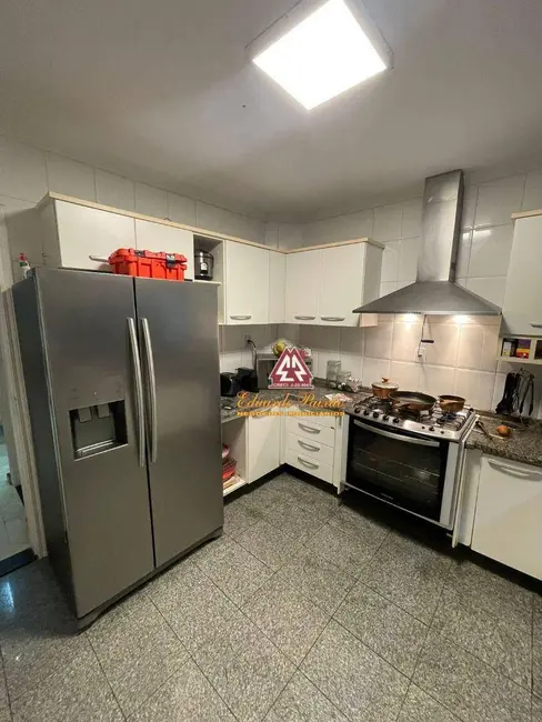 Sobrado com 3 quartos à venda, 125m2 em Portal dos Gramados, Guarulhos - SP - imagem 5 Foto 5 de Sobrado com 3 quartos à venda, 125m2 em Portal dos Gramados, Guarulhos - SP