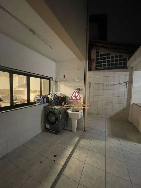Sobrado com 3 quartos à venda, 125m2 em Portal dos Gramados, Guarulhos - SP - imagem 8 Foto 8 de Sobrado com 3 quartos à venda, 125m2 em Portal dos Gramados, Guarulhos - SP
