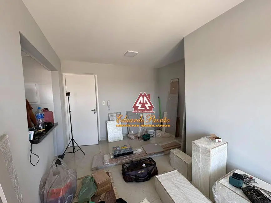 Foto 3 de Apartamento com 2 quartos para alugar, 48m2 em Vila Galvão, Guarulhos - SP