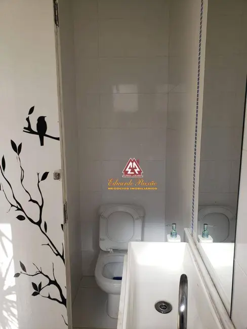Sobrado com 3 quartos à venda, 277m2 em Picanço, Guarulhos - SP - imagem 6 Foto 6 de Sobrado com 3 quartos à venda, 277m2 em Picanço, Guarulhos - SP