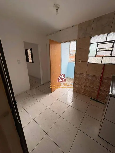 Foto 4 de Casa com 1 quarto para alugar, 125m2 em Parque Santo Antônio, Guarulhos - SP