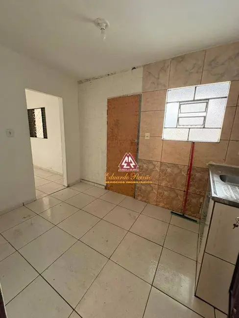 Foto 3 de Casa com 1 quarto para alugar, 125m2 em Parque Santo Antônio, Guarulhos - SP