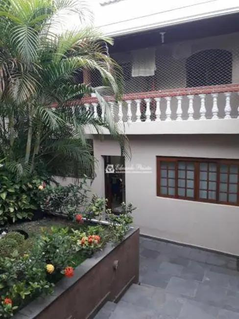 Foto 2 de Sobrado com 5 quartos à venda, 250m2 em Jardim América, Guarulhos - SP