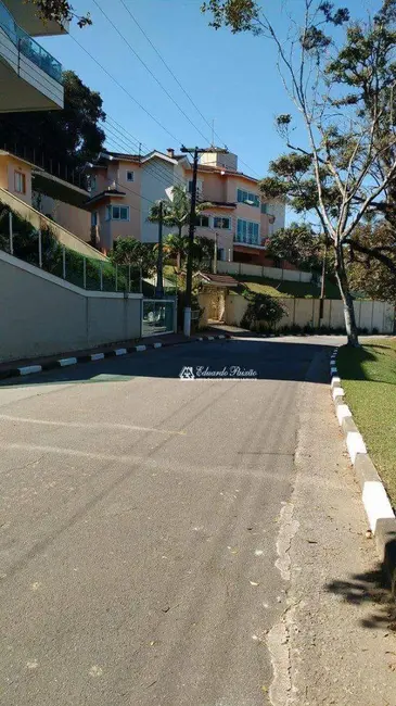 Sobrado com 5 quartos à venda, 1490m2 em Caputera, Aruja - SP - imagem 3 Foto 3 de Sobrado com 5 quartos à venda, 1490m2 em Caputera, Aruja - SP