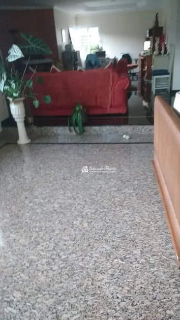 Foto 6 de Sobrado com 5 quartos à venda, 1490m2 em Caputera, Aruja - SP