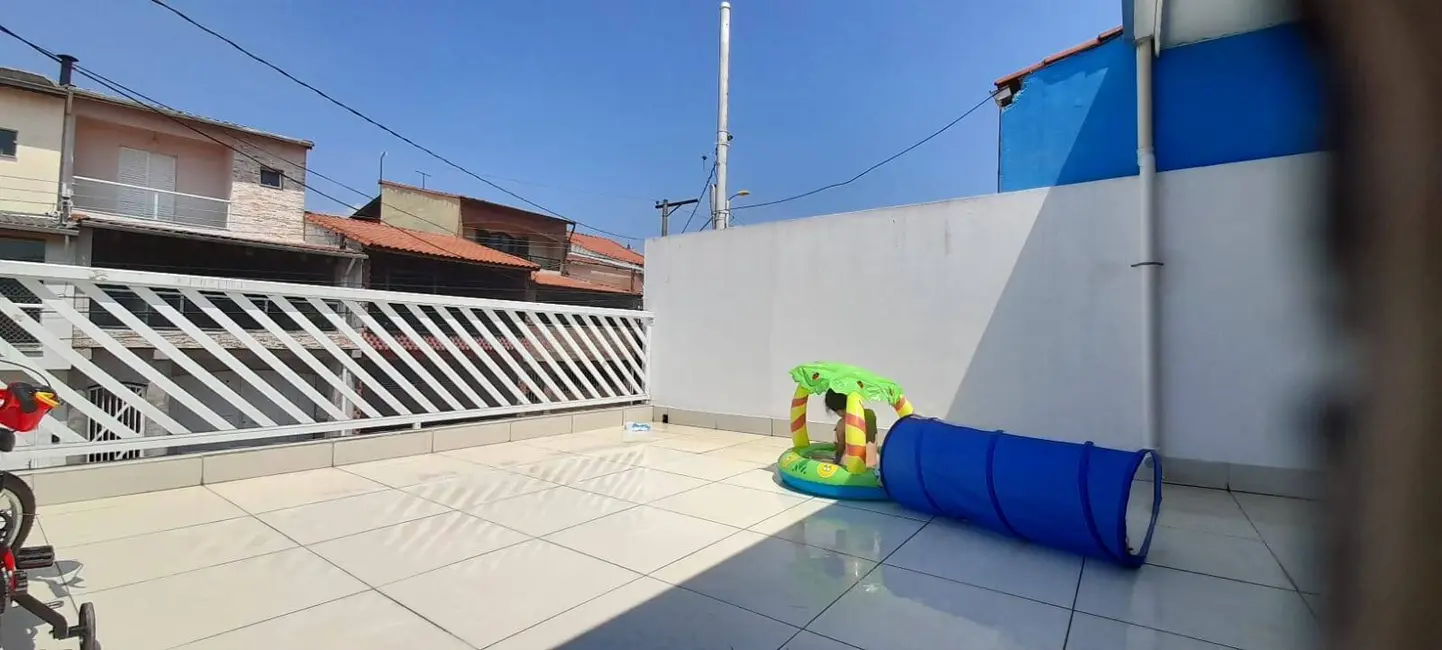 Sobrado com 3 quartos à venda, 190m2 em Parque Gerassi, Santo Andre - SP - imagem 4 Foto 4 de Sobrado com 3 quartos à venda, 190m2 em Parque Gerassi, Santo Andre - SP