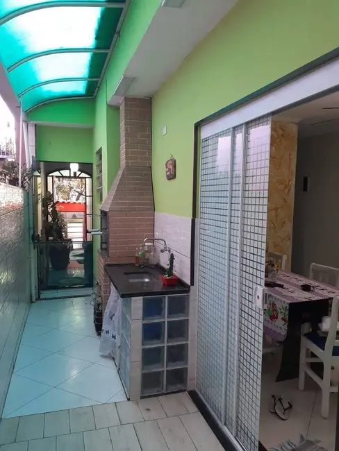 Casa com 2 quartos à venda, 131m2 em Parque Industriário, Santo Andre - SP - imagem 9 Foto 9 de Casa com 2 quartos à venda, 131m2 em Parque Industriário, Santo Andre - SP