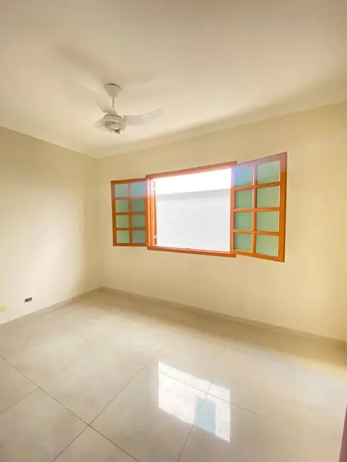 Foto 3 de Sobrado com 3 quartos à venda, 182m2 em Baeta Neves, Sao Bernardo Do Campo - SP