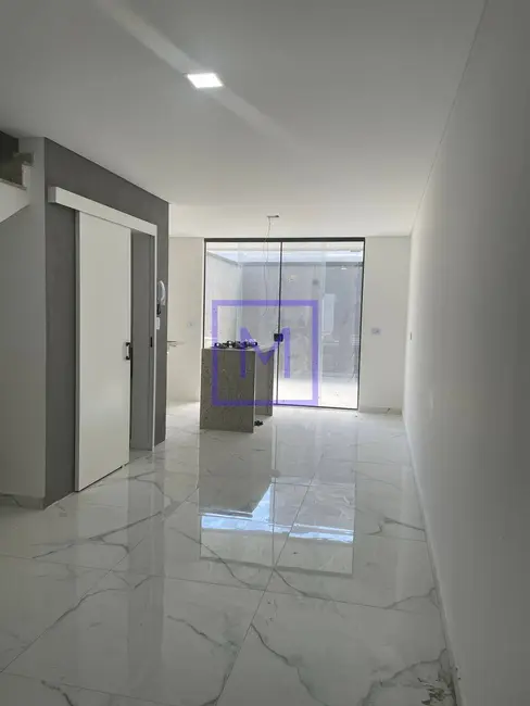 Sobrado com 3 quartos à venda em Vila Carrão, São Paulo - SP - imagem 4 Foto 4 de Sobrado com 3 quartos à venda em Vila Carrão, São Paulo - SP