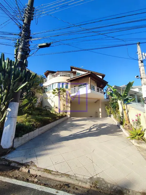 Foto 1 de Casa com 3 quartos à venda, 300m2 em Jardim das Cerejeiras, Aruja - SP