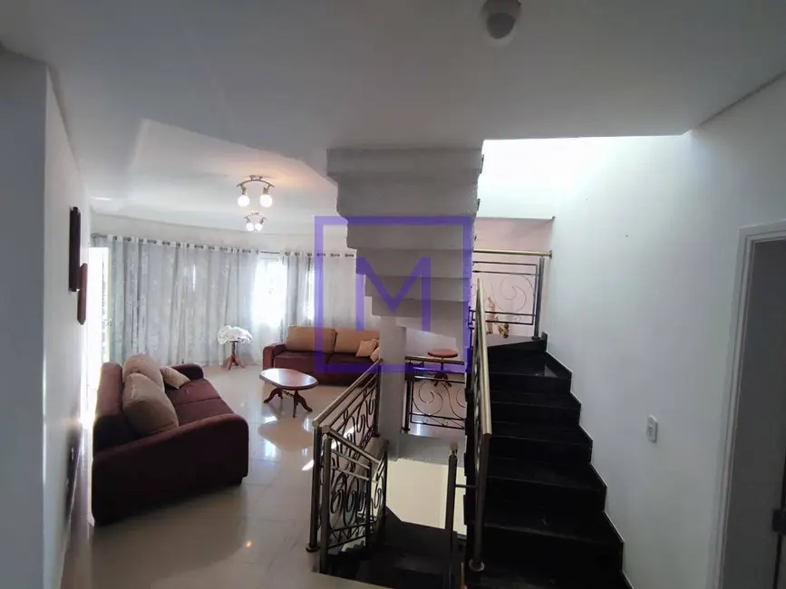 Foto 4 de Sobrado com 3 quartos à venda, 300m2 em Jardim das Cerejeiras, Aruja - SP