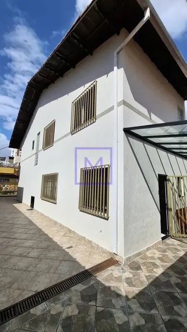 Sobrado com 4 quartos à venda, 256m2 em Penha de França, São Paulo - SP - imagem 6 Foto 6 de Sobrado com 4 quartos à venda, 256m2 em Penha de França, São Paulo - SP