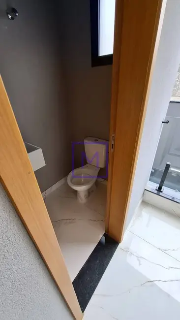 Sobrado com 3 quartos à venda, 236m2 em Penha de França, São Paulo - SP - imagem 8 Foto 8 de Sobrado com 3 quartos à venda, 236m2 em Penha de França, São Paulo - SP