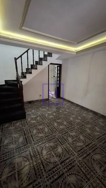 Foto 2 de Sobrado com 2 quartos à venda, 90m2 em Vila Carmosina, São Paulo - SP