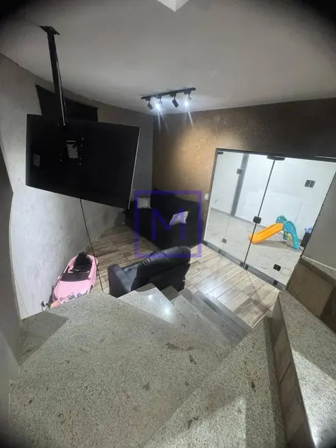 Casa com 4 quartos para alugar, 100m2 em Jardim Pilar, Maua - SP - imagem 1 Foto 1 de Casa com 4 quartos para alugar, 100m2 em Jardim Pilar, Maua - SP