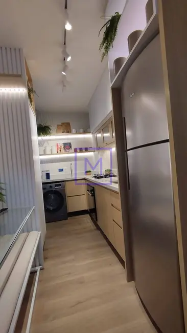 Foto 2 de Apartamento com 2 quartos à venda, 32m2 em Jardim Helian, São Paulo - SP