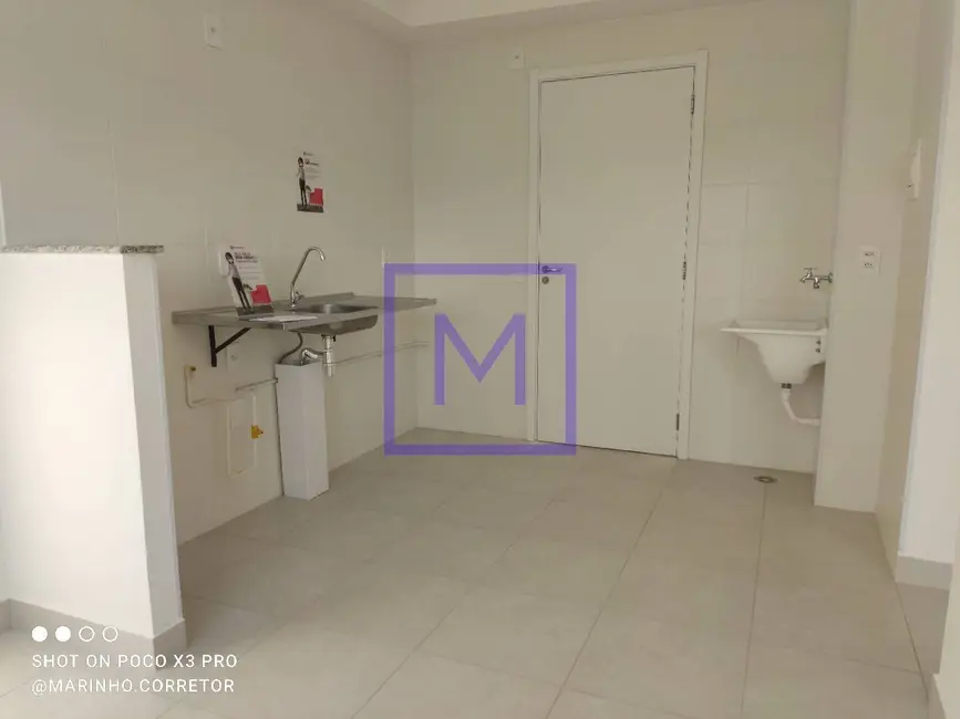 Foto 4 de Apartamento com 2 quartos para alugar, 32m2 em Vila Carmosina, São Paulo - SP
