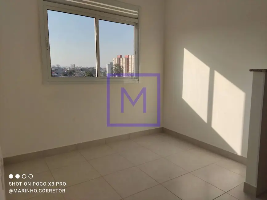 Foto 1 de Apartamento com 2 quartos para alugar, 32m2 em Vila Carmosina, São Paulo - SP