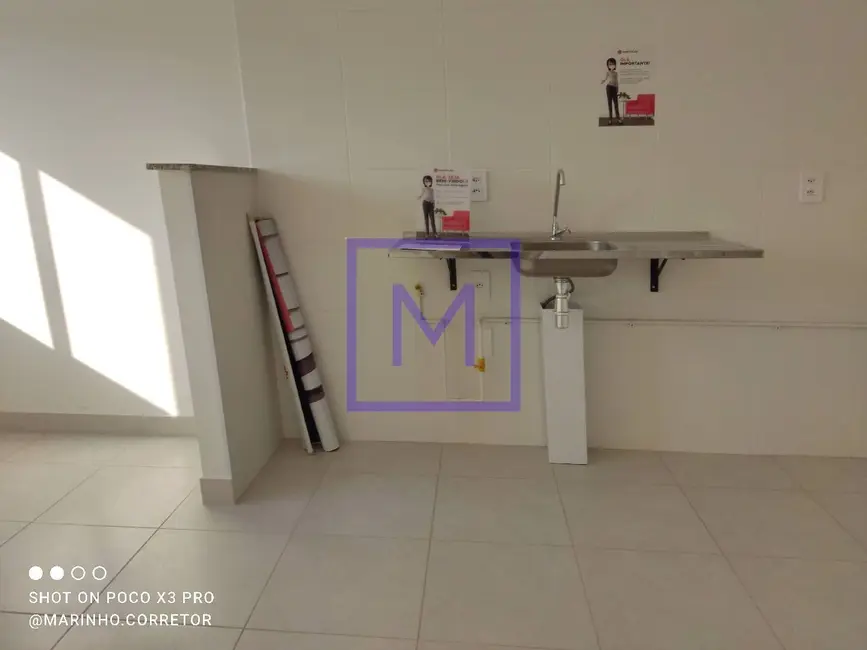 Foto 2 de Apartamento com 2 quartos para alugar, 32m2 em Vila Carmosina, São Paulo - SP