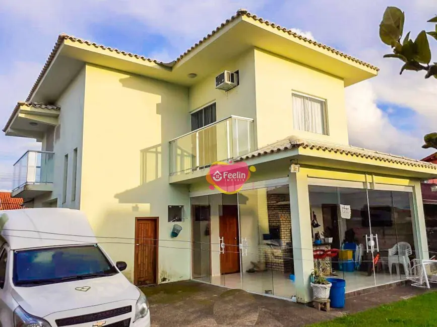 Foto 1 de Casa com 3 quartos à venda, 360m2 em Carianos, Florianopolis - SC