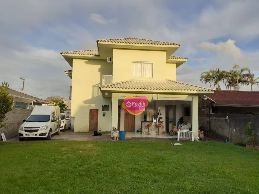 Foto 2 de Casa com 3 quartos à venda, 360m2 em Carianos, Florianopolis - SC