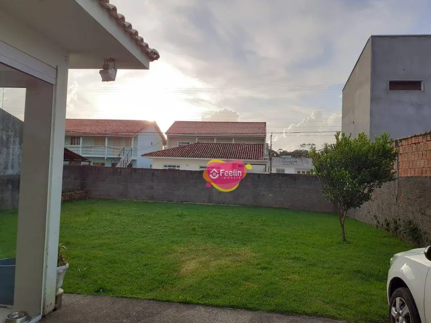 Casa com 3 quartos à venda, 360m2 em Carianos, Florianopolis - SC - imagem 4 Foto 4 de Casa com 3 quartos à venda, 360m2 em Carianos, Florianopolis - SC