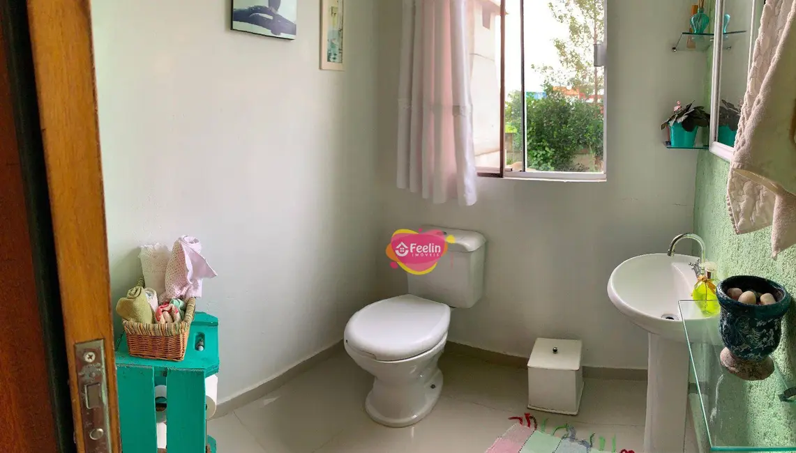 Foto 3 de Casa com 4 quartos à venda, 360m2 em Carianos, Florianopolis - SC